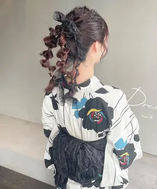 セミロング ヘアアレンジ ハイトーンカラー♡ yuのヘアスタイル