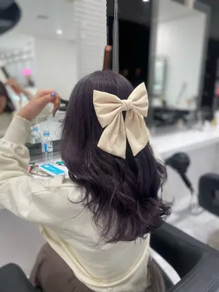 ロング カラー ラベンダー💜 グレージュ🩶のヘアスタイル