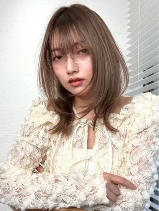カラー YUI  透明感🌱 グレージュ🌿‬浦和のヘアスタイル