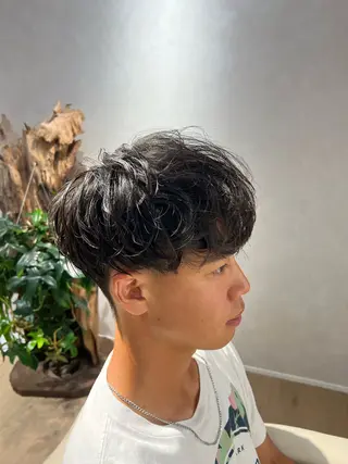 ショート パーマ メンズ 梅田茶屋町メンズ 専門美容師 山元一平のヘアスタイル