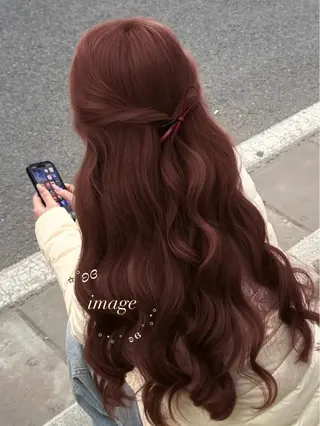 カラー girlな暖色ヘア 🪽🫧ハルナ🎀のヘアスタイル