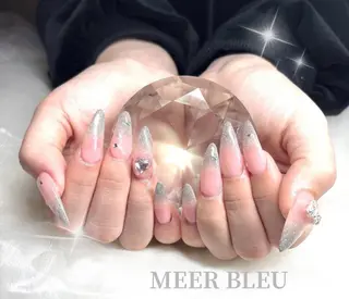 ネイル MEER BLEU メアブルーのネイルデザイン