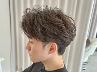 ショート センターパート 韓国ヘア・綾也のヘアスタイル