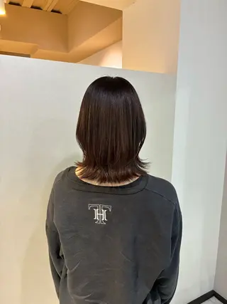 ミディアム ハナダ メイのヘアスタイル