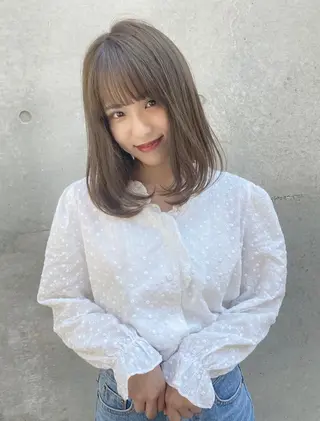 セミロング カラー パーマ ヘアアレンジ ネイル マツエク・マツパ 艶カラー/ケアカラー /韓国ヘア/ヒビキのヘアスタイル