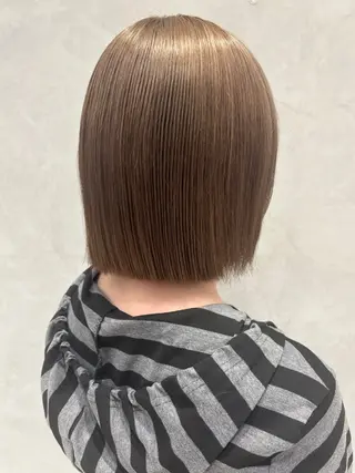 カラー 岩下 琴音のヘアスタイル