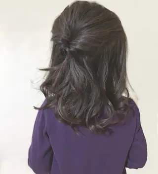 セミロング ヘアアレンジ キッズ 白浜 サキのヘアスタイル