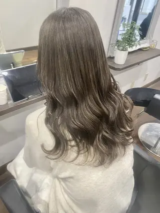 ロング カラー ＿white 並木のヘアスタイル