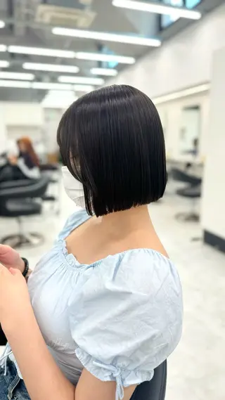 ショート カラー ヘアアレンジ 縮毛矯正🤍 ボブ/ HIKARIのヘアスタイル