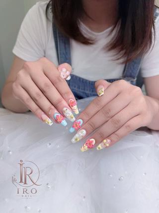 ネイル IRO FUNABASHIのネイルデザイン