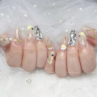 ネイル Queenie 🦋のネイルデザイン