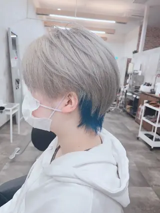 ショート カラー 古橋 瑞希のヘアスタイル