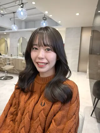 ロング カラー 透明感カラー🌿 グレージュ🐺陽介のヘアスタイル