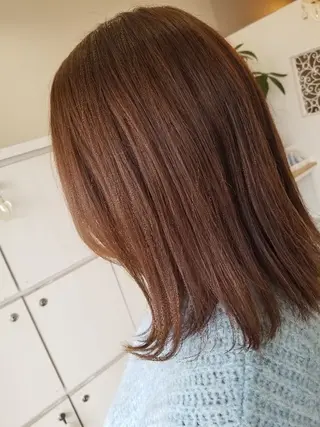 セミロング カラー 平野 杏奈のヘアスタイル