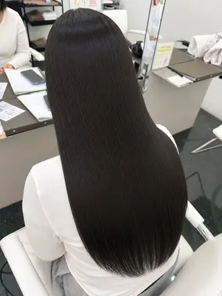 カラー 透明感カラー💎 岩崎美優のヘアスタイル