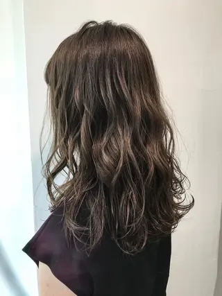 ミディアム カラー 透明感カラー/ レイヤー　YUKAのヘアスタイル