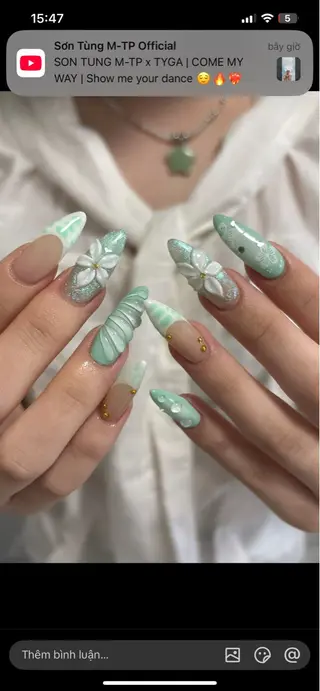 ネイル NiJi Nailsのネイルデザイン