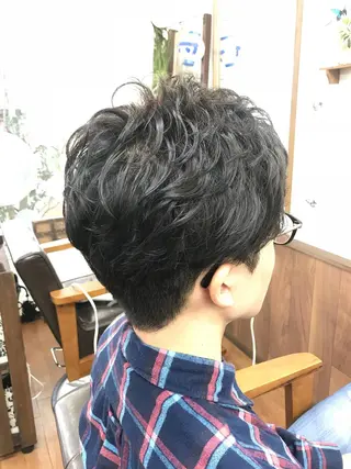 ショート パーマ メンズ 澤田 拓己のヘアスタイル