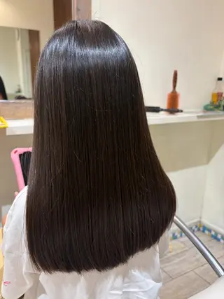 セミロング NICCOLO室見 Erinaのヘアスタイル