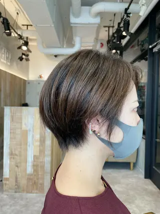 ショート カラー 色気レイヤー& ショートはお任せ🌟のヘアスタイル