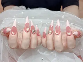 ネイル Bél Nail salonのネイルデザイン