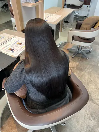 ロング 田中 あいのヘアスタイル