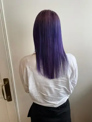 ミディアム カラー MIOベージュカラー 柔らかいカラーのヘアスタイル