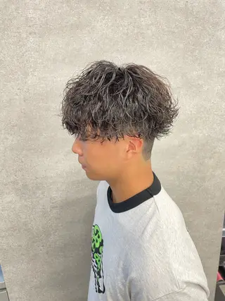 ショート カラー パーマ ヘアアレンジ メンズ スパイキー/フェザー /波巻き/かいとのヘアスタイル