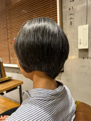 ショート 🌊インナーカラー 🐬櫻井海星のヘアスタイル