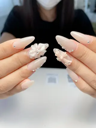 ネイル Mione_ Sonのネイルデザイン