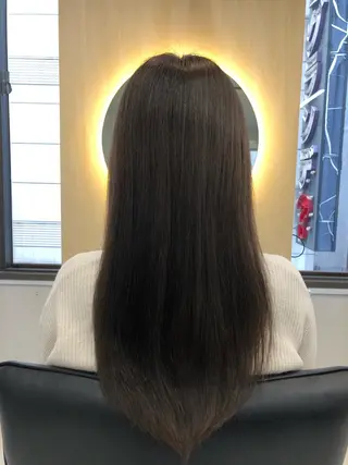 カラー 深見 真由のヘアスタイル