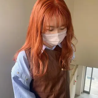 セミロング カラー 本間 結衣のヘアスタイル