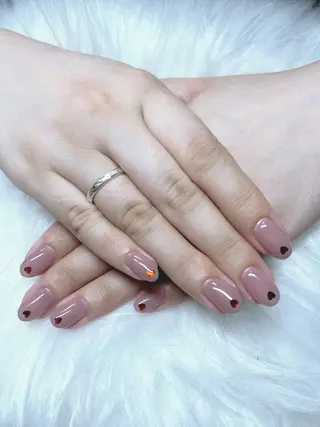 ネイル レイレア ネイルルームのネイルデザイン