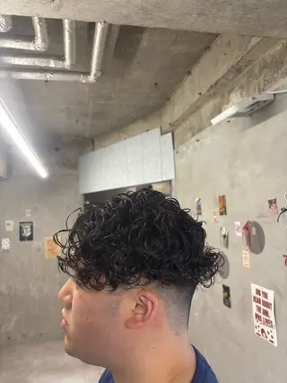 ショート パーマ メンズ door white hideのヘアスタイル