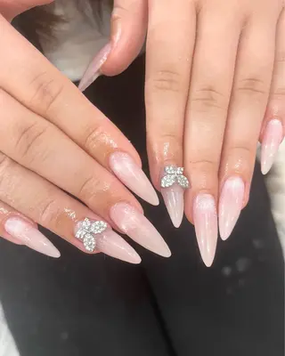 ネイル Nail salon Rhonaのネイルデザイン