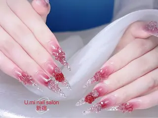 ネイル UMI ネイルサロン新宿🎀のネイルデザイン