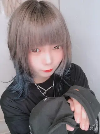 セミロング デザインカラー🎨 下北沢 / 磯部のヘアスタイル