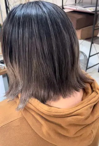 ミディアム カラー メンズパーマ& ハイトーン特化谷村のヘアスタイル