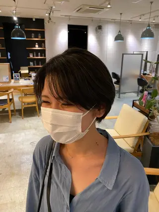 ショート カラー 山口 智也のヘアスタイル