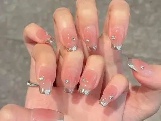 ネイル Luna ✨のネイルデザイン