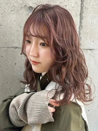 セミロング カラー 森田遥奈/透明感カラ ー/ケアブリーチのヘアスタイル