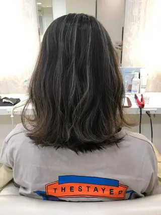 ミディアム カラー 神田 澪史のヘアスタイル