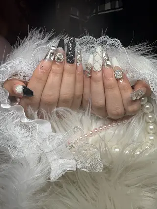 ロング Pink Alice ふうなのネイルデザイン