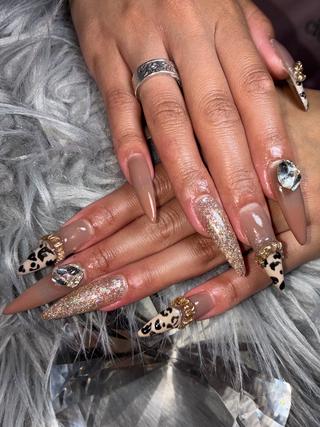 セミロング YOKOSUKA NAILS💅⚓️のネイルデザイン
