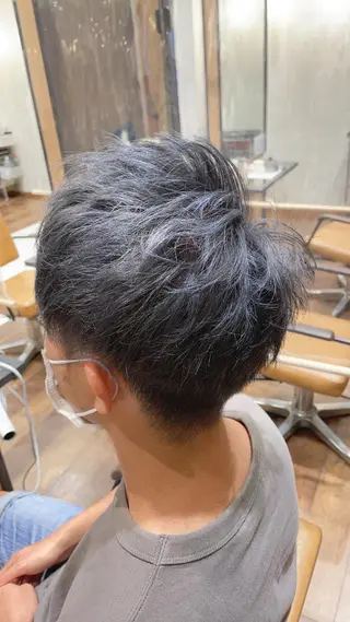 ショート カラー 🍀小顔ショート🍀 有賀祐貴のヘアスタイル