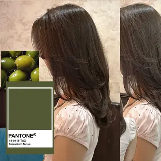 ロング カラー 🍒海外レイヤー/ ダブルカラーMomoのヘアスタイル