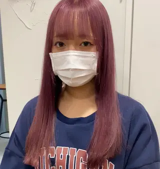 セミロング カラー 横尾 歩のヘアスタイル