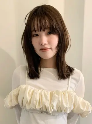 セミロング カラー 落合希 Olivebeigeのヘアスタイル