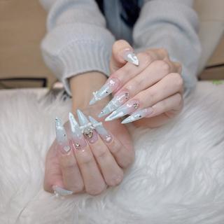 ネイル Anh Nail 歌舞伎町のネイルデザイン