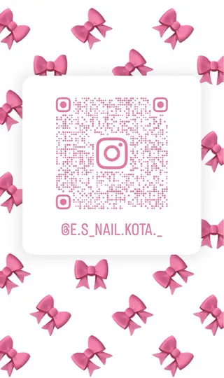 ネイル e’s nail Lumièreのネイルデザイン
